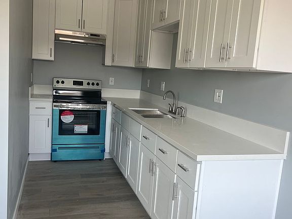 3rd image of 112 N Spruce St #12A