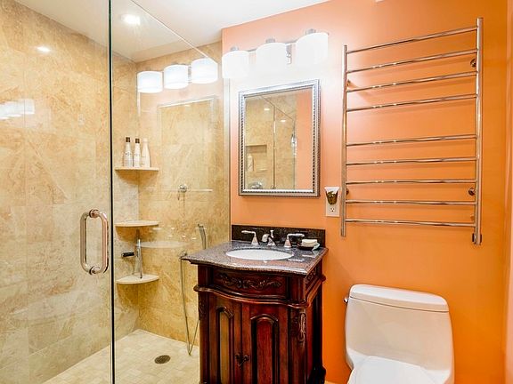 5th image of 100 W 57th St APT 8H