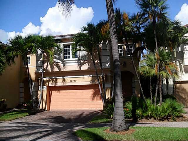 1st image of 20770 NE 32nd Pl