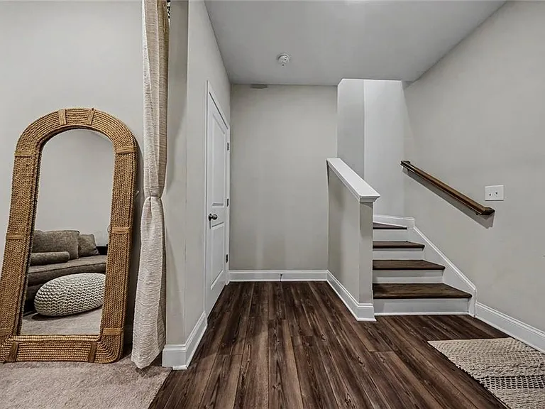 303 Commons Ave — Photo 29