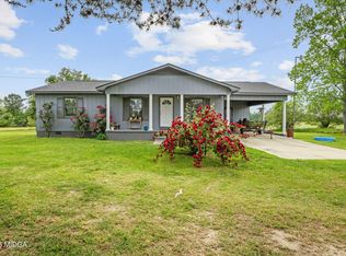 30 Lilly Barss Rd, Hawkinsville, GA 31036