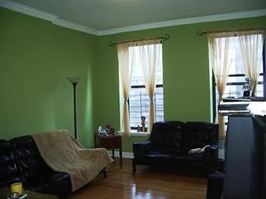 Sold by Nest Seekers International | media 5