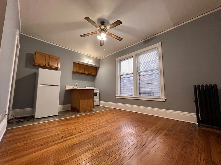 1830 N Oakland Ave — Photo 16