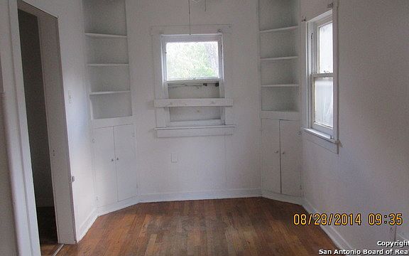 2nd image of 1623 Santa Anna St