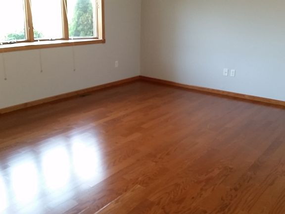 4th image of 242 McAfee Dr