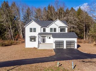 1 Sundown Pl, North Haven, CT 06473