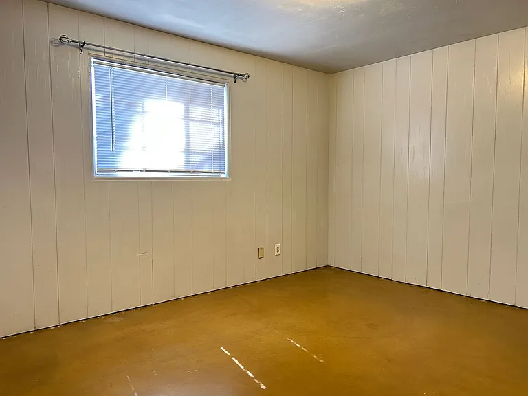 1014 W 17th Pl — Photo 17