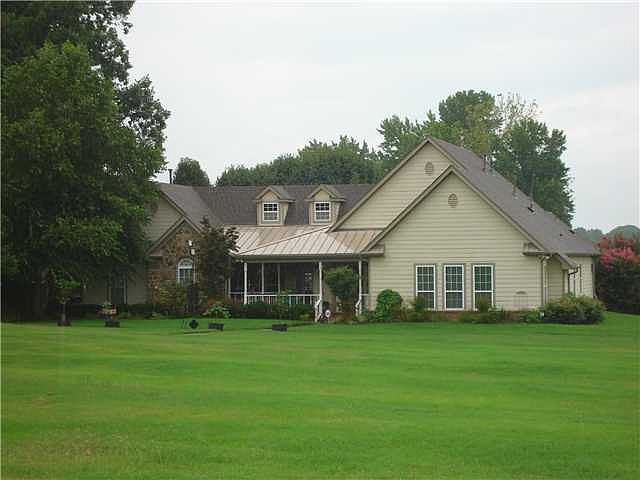 1st image of 55 Woodsedge Cv