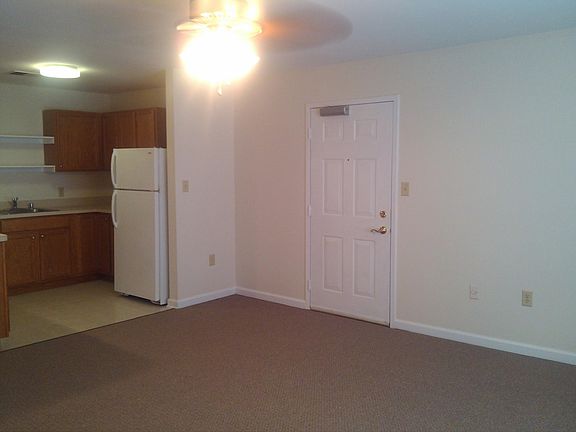 3rd image of 2016 Lafayette Blvd APT 7