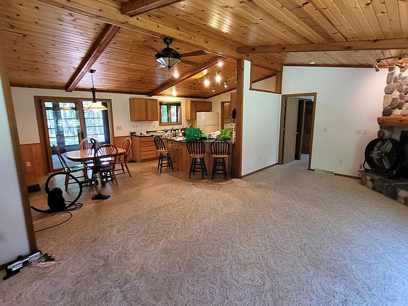 2nd image of 6077 Roy Ln