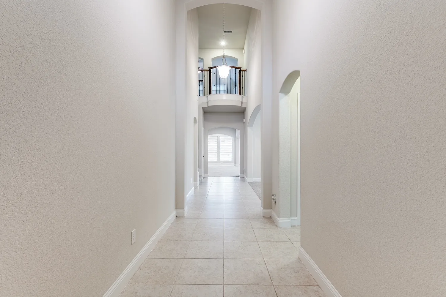 813 Warwick Blvd — Photo 2