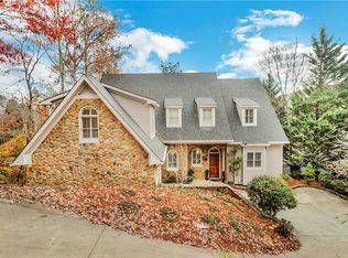 177 Lakeview Cir, Waleska, GA 30183