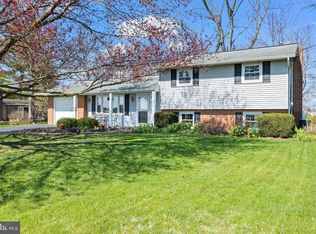 7 Buch Mill Rd, Lititz, PA 17543