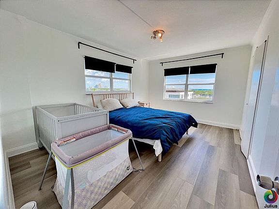 5th image of 2555 NE 11th St APT 809