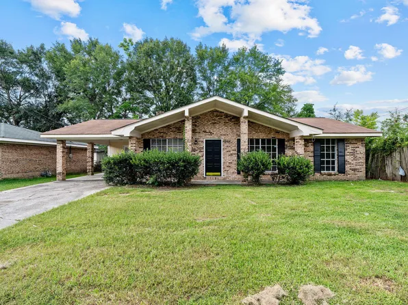 15 Southern Ln, Hattiesburg, MS 39402