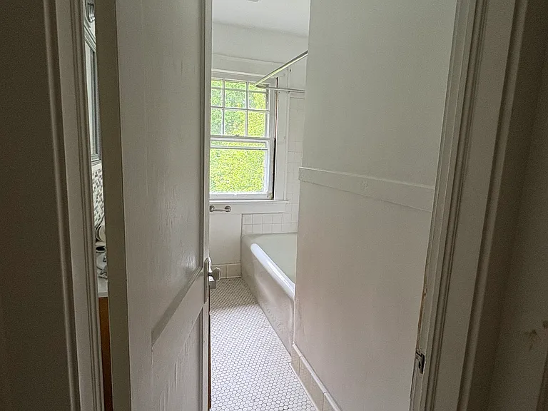 320 Lincoln Ave — Photo 15