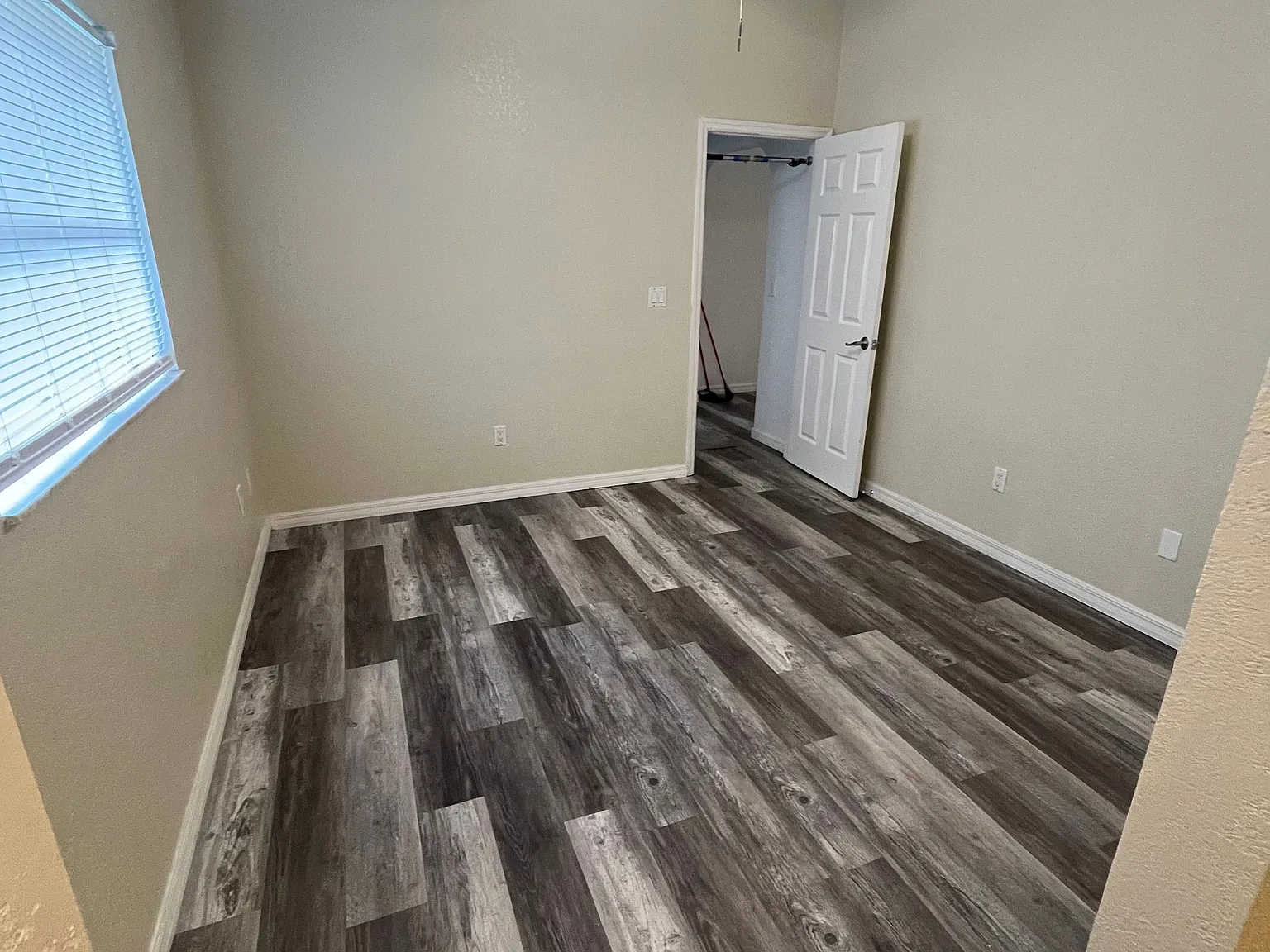 1 bed, 1.0 bath, 250 sqft, $750 — Photo 2