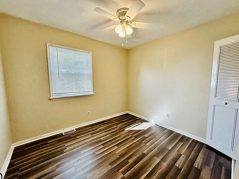 710 Latimer Ave — Photo 22