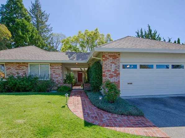 568 Este Madera Drive, Sonoma, CA 95476