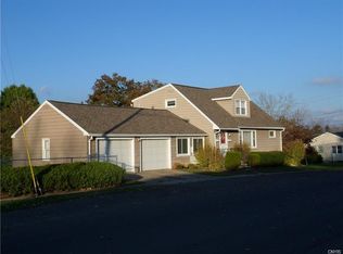 415 Northcliffe Rd, Syracuse, NY 13206