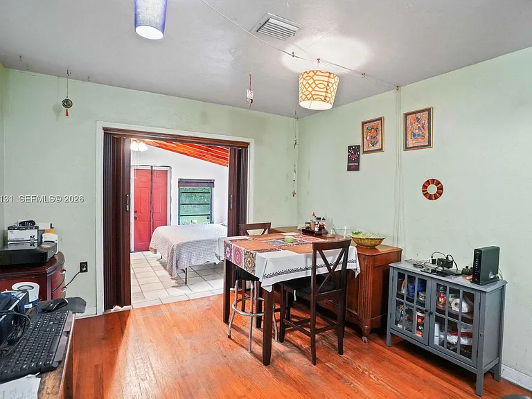 12547 NE 4th Ave — Photo 13