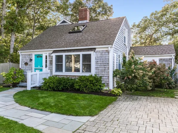 11 Cumner St, Barnstable, MA 02630