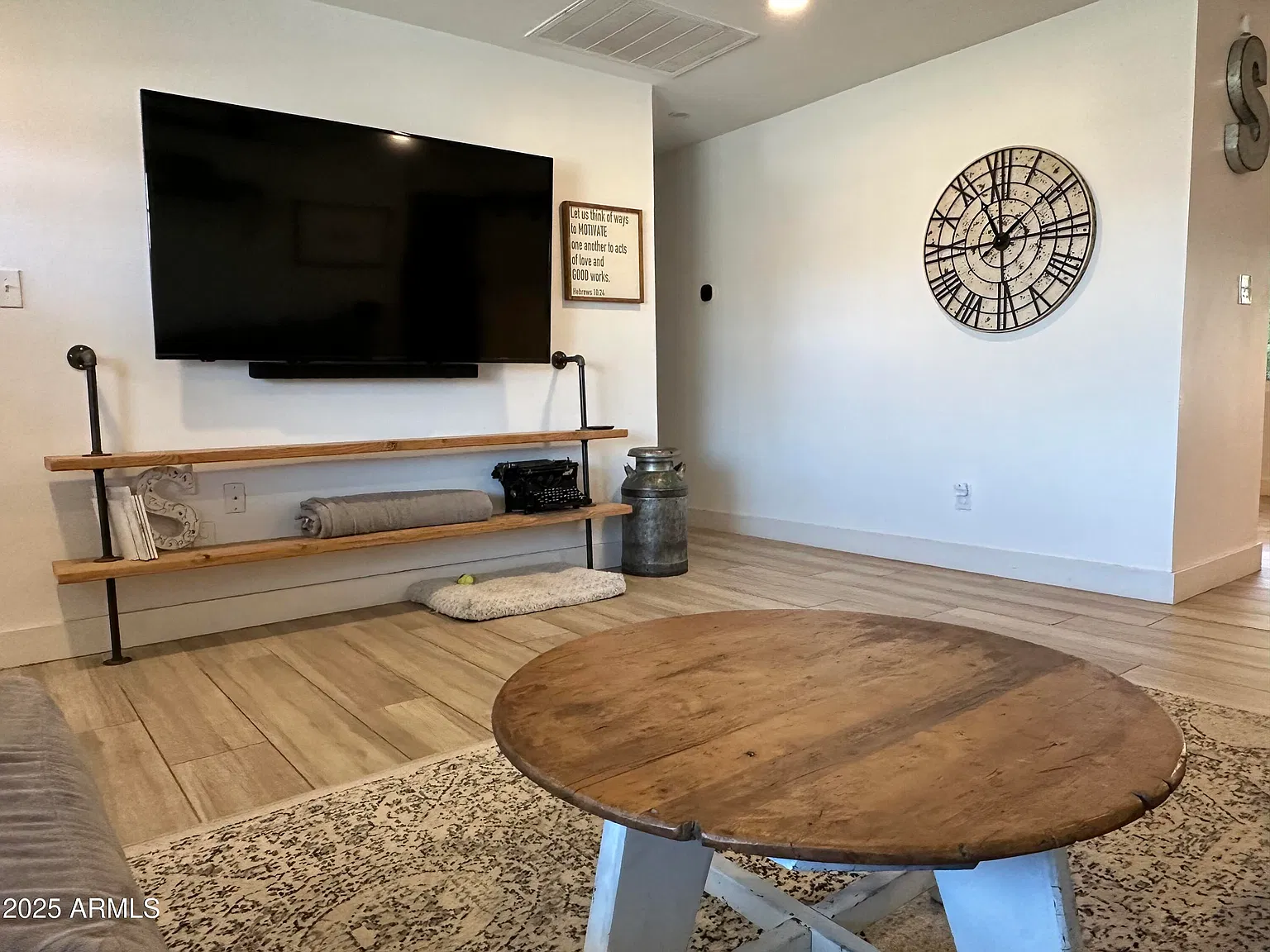 4 bed, 4.0 bath, 2093 sqft, $4,195 — Photo 3