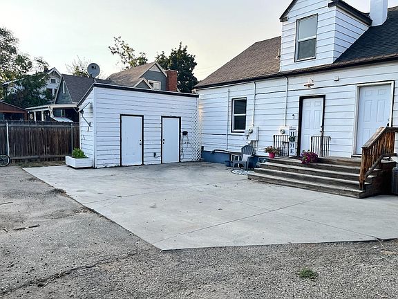 2nd image of 109 Davis Ave #1/2