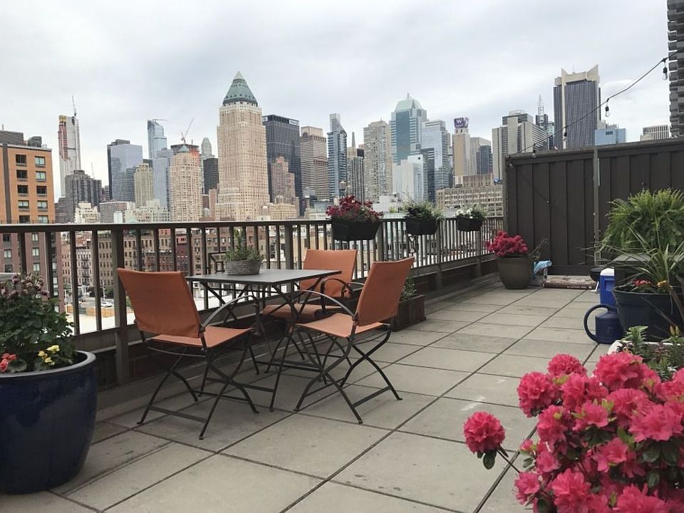 1st image of 520 W 43rd St APT 10C