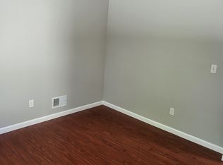 142 S 9th St #3, Newark, NJ 07107