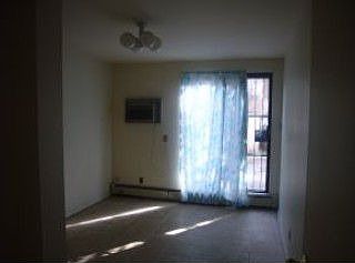 3rd image of 42 Carroll St