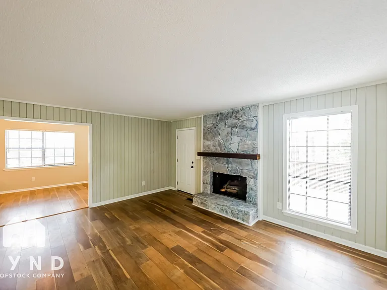 3767 Chestnut Ridge Ln — Photo 8