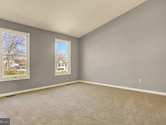 2nd image of 109 Westview Dr