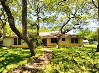 600 Meadow Oaks Dr, Dripping Springs, TX 78620