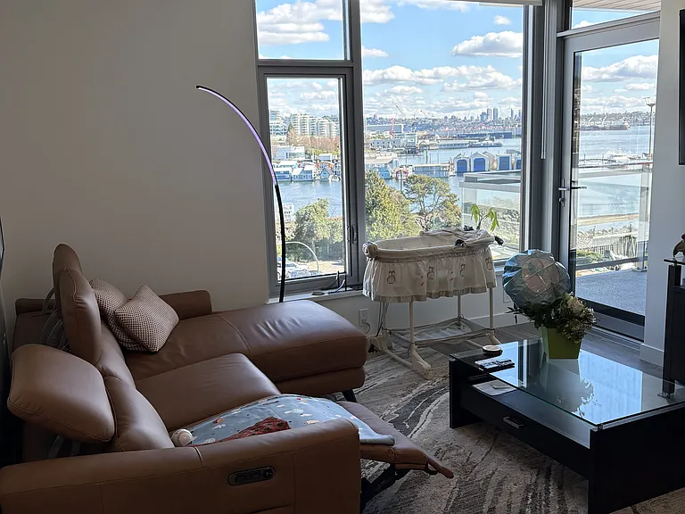 755 Harbourside Dr — Photo 6