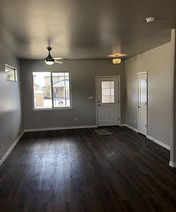 2nd image of 581 Ravenna Ct