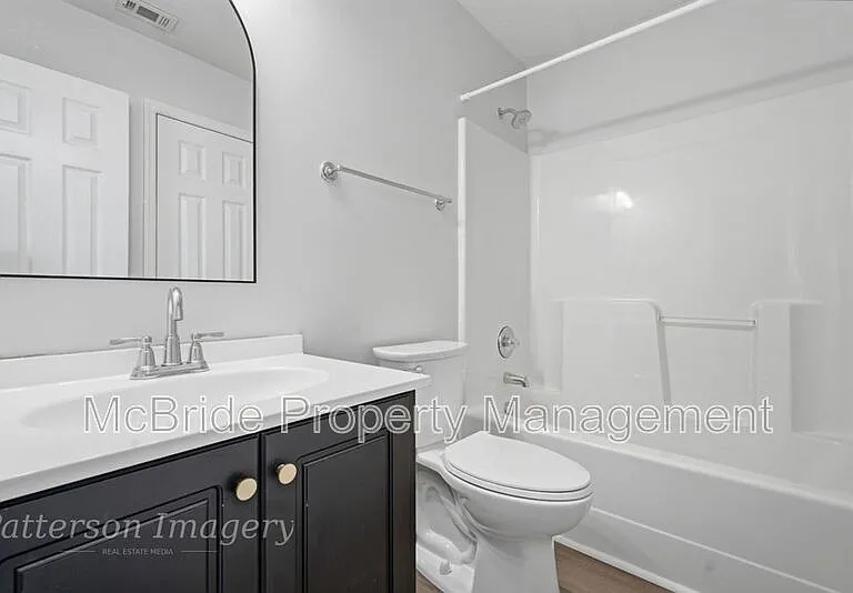 1217 Longpoint Dr — Photo 14