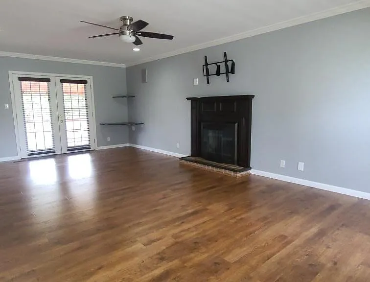 2127 Amadeus Dr — Photo 3