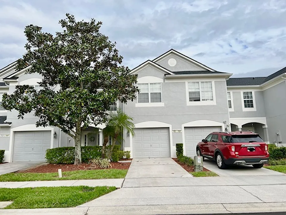 953 Rock Harbor Ave