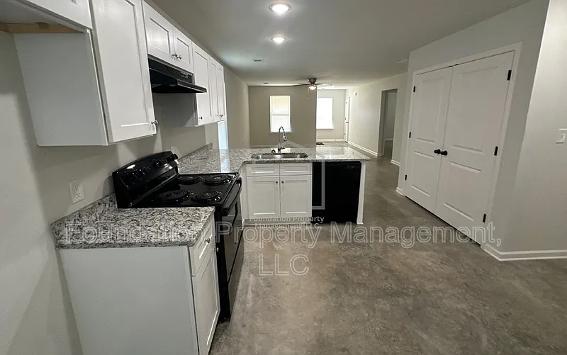 3 bed, 2.0 bath, 1250 sqft, $1,500 — Photo 4
