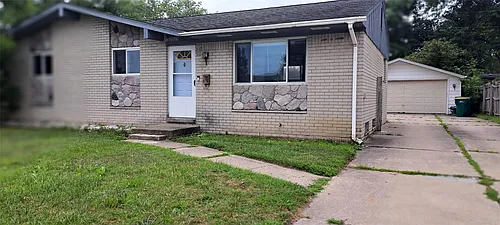 30525 Cherry Ave Photo 1