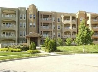 3800 N Mulberry Dr UNIT 203, Kansas City, MO 64116