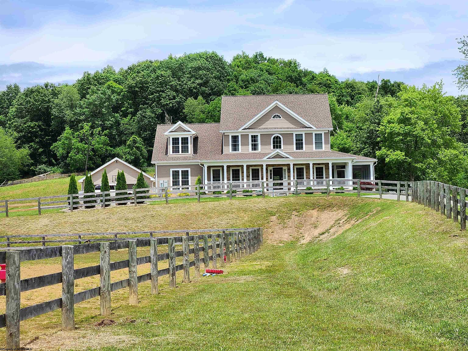 225 Mountain Meadows Ln, Bridgeport, WV 26330 MLS 10149688 Zillow