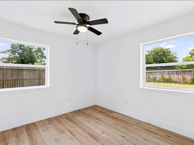 9623 Seeker St — Photo 22