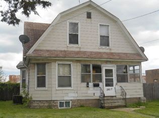 2617 Rockingham Rd, Davenport, IA 52802