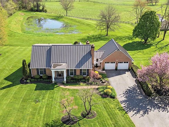 5th image of 6501 Green Valley Rd