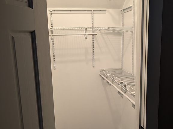 2nd image of 280 Lake St APT 3