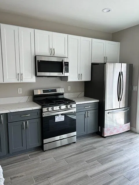 4 bed, 2116 sqft, $2,795 — Photo 4