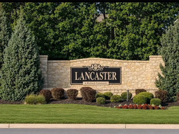 8403 W 128th St, Overland Park, KS 66213