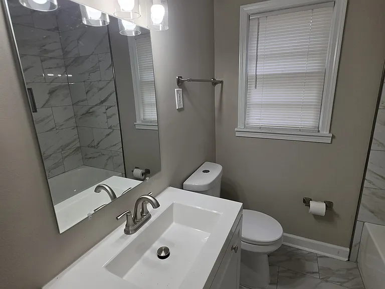 923 Tampa Ave — Photo 3